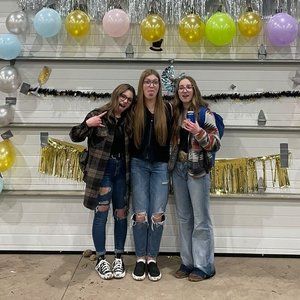 Meet your Posher, Ava